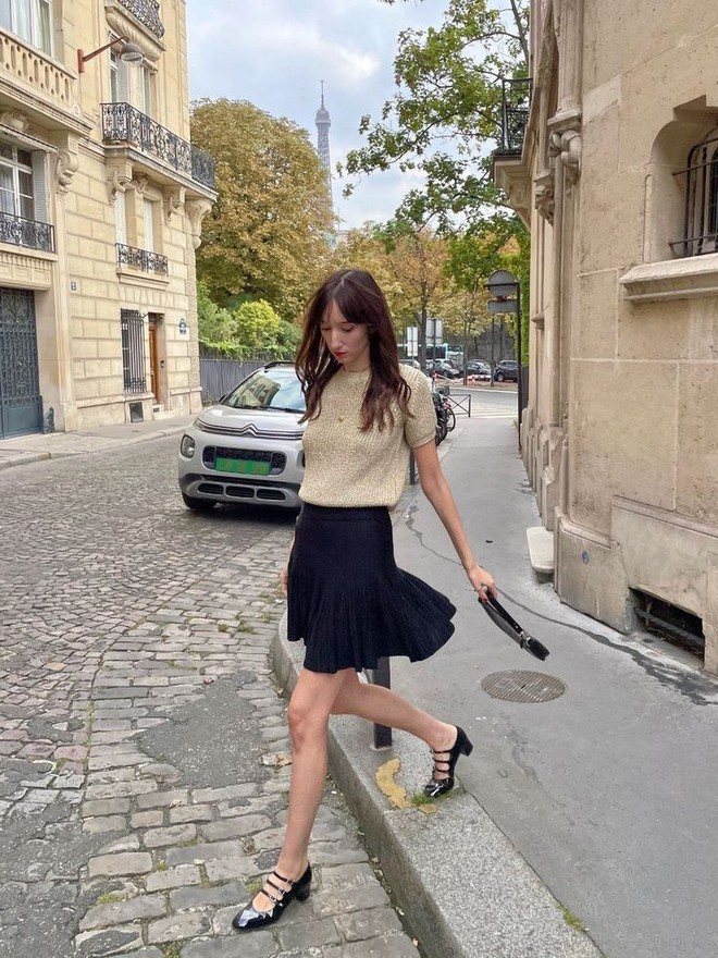 Tham khảo 5 kiểu áo sang trọng của phụ nữ Pháp để diện Tết-5