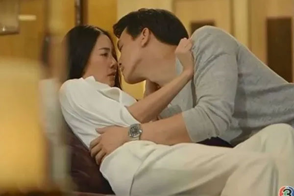 Cuối năm lên nhà em dâu chơi, chị chồng lén lục túi xách, hỏi thì phát hiện sự thật ngỡ ngàng-2