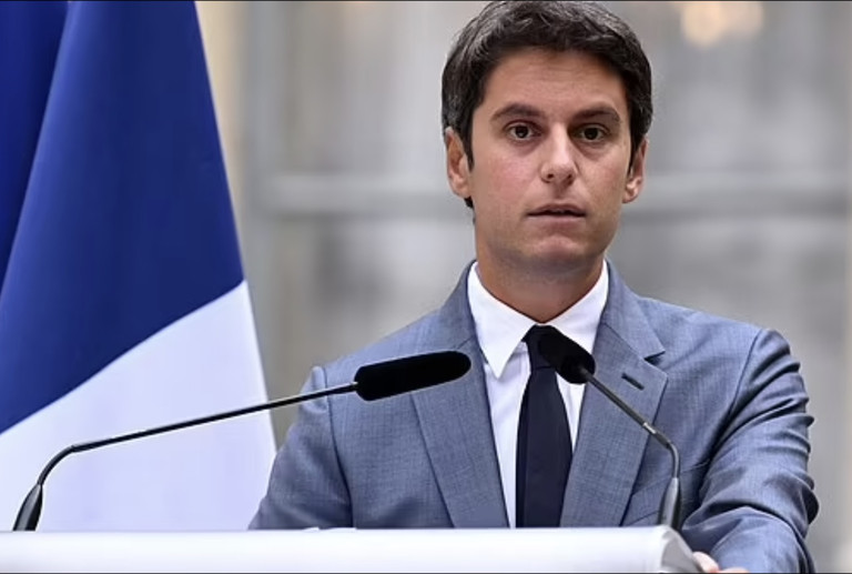 Hình ảnh vẻ đẹp trai, lịch lãm của tân Thủ tướng 34 tuổi, trẻ nhất lịch sử Pháp-9