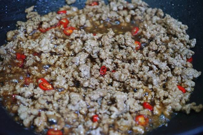 Rau này đang vào mùa, đem xào với miến được món ăn sáng, trưa hay chiều đều ngon-3