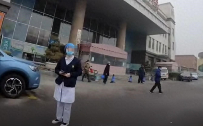 Sỉ nhục nam shipper là dưới đáy xã hội, nữ y tá nhận sự trừng phạt thích đáng, dân mạng: Vẫn chưa hài lòng với kết quả này-1