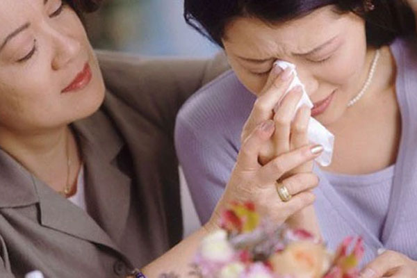 Vì chồng nhắn nhầm vào điện thoại, tôi mới biết anh có rất nhiều tiền-2