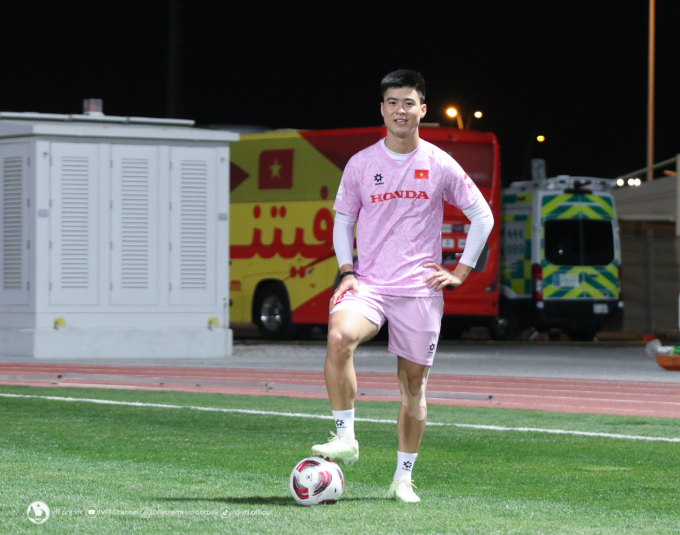 Ái nữ cựu chủ tịch CLB Sài Gòn vừa bán hàng online vừa trông con, dân mạng thắc mắc Duy Mạnh đâu?-3