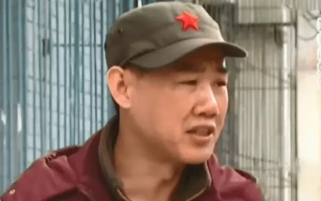 Đi công tác về không mở được cửa nhà, chàng rể sốc nặng với hành động của mẹ vợ-1