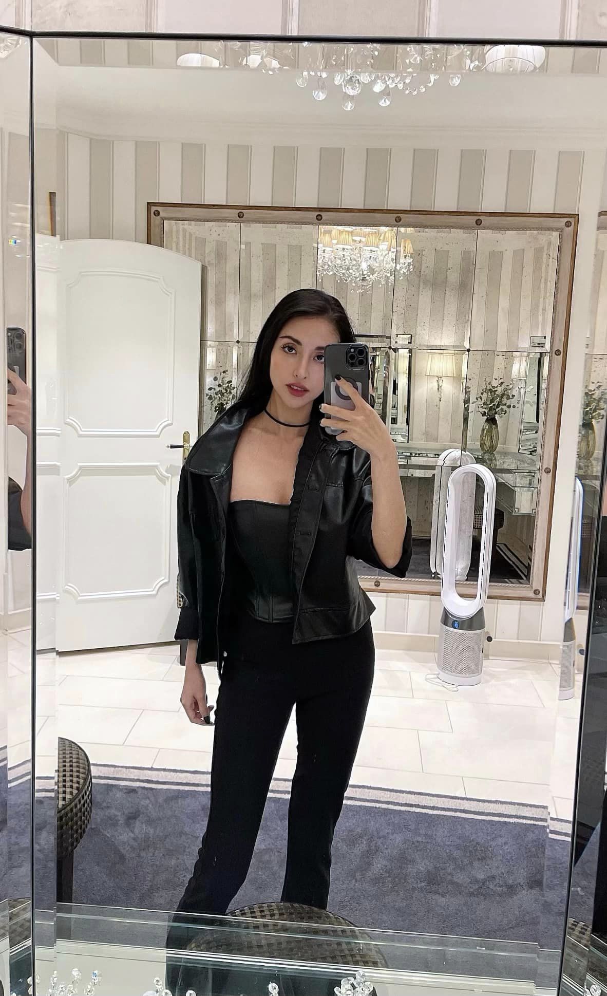 Mỹ nhân Vbiz sinh 2 con vẫn sở hữu vòng eo 53cm, tiết lộ thói quen ăn uống nghe mà ngỡ ngàng-2