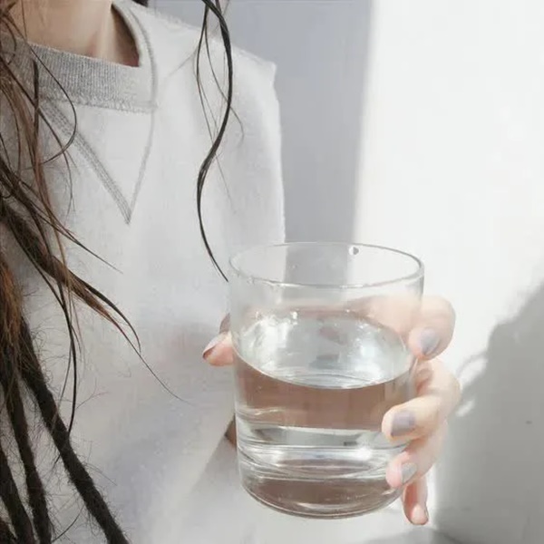 4 thói xấu khiến sỏi thận dễ tích tụ, đặc biệt người trẻ càng thường quen làm-1