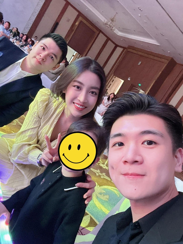 Đỗ Mỹ Linh làm dâu hào môn: Sống sang chảnh trong dinh thự khủng, mối quan hệ với nhà chồng thế nào?-10