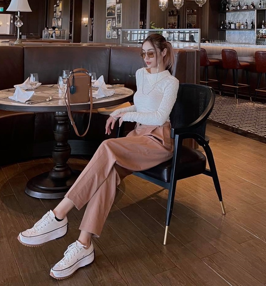 Chị đẹp MLee có phong cách siêu trẻ trung và nổi bật, nàng ngoài 30 tuổi nên học hỏi-9