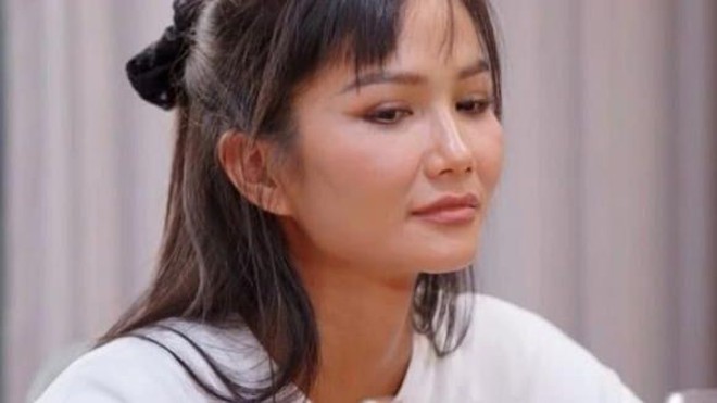 Bạn trai bỏ HHen Niê, Hồ Hoài Anh - Lưu Hương Giang ly hôn và loạt đời tư được phơi bày ở Chị đẹp-3