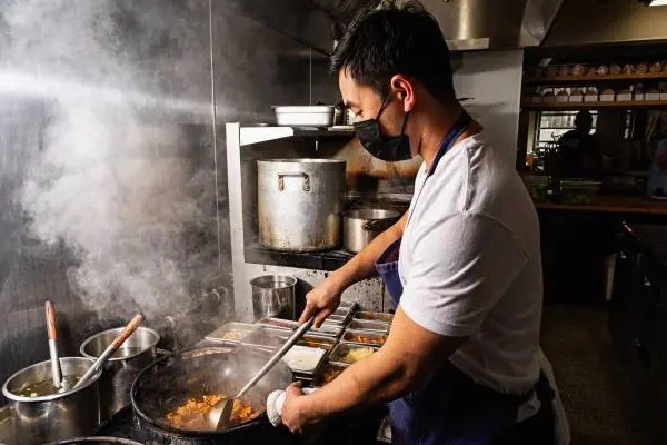 Luôn cho thêm thứ này khi nấu ăn làm tăng 29% nguy cơ mắc bệnh thận, người Việt lại rất thích làm-1