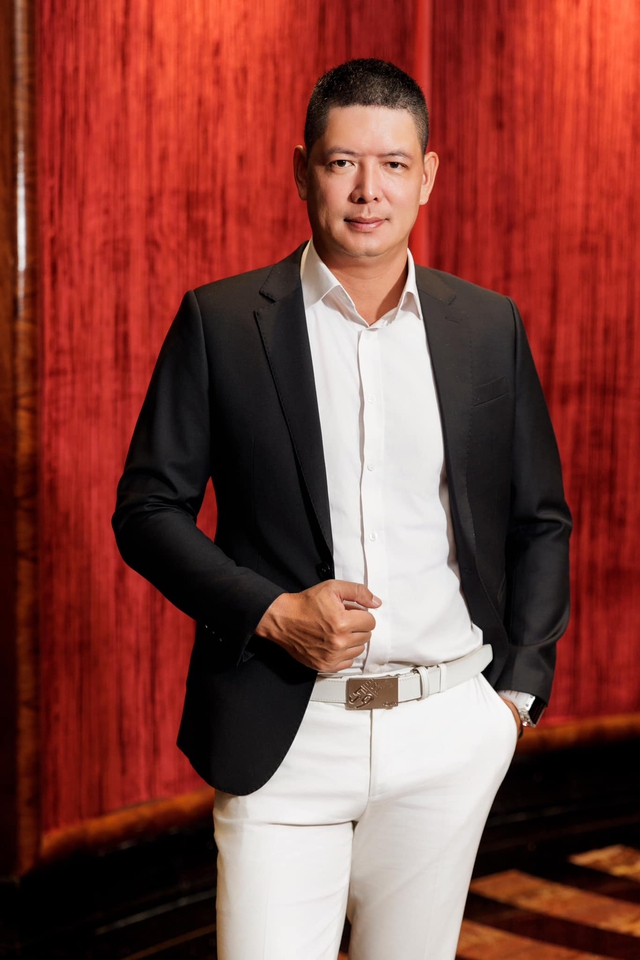 Nam thần Việt đình đám cưới vợ đại gia hơn 4 tuổi, U45 xuống sắc, rời showbiz làm kinh doanh-3