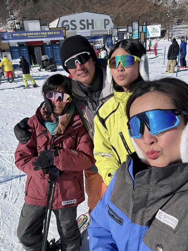 Nam thần Việt đình đám cưới vợ đại gia hơn 4 tuổi, U45 xuống sắc, rời showbiz làm kinh doanh-6