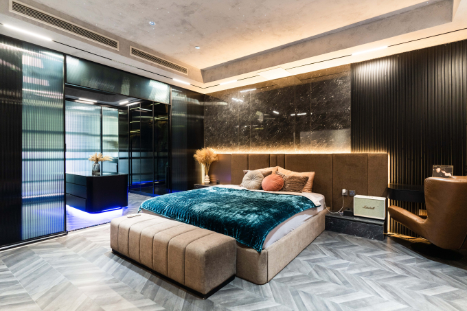 Đột nhập” căn penthouse 450m2 của Hương Ly: Tông đen xám chủ đạo như nhà tài phiệt phim Hàn Quốc, không ngại đầu tư nội thất đắt tiền-6