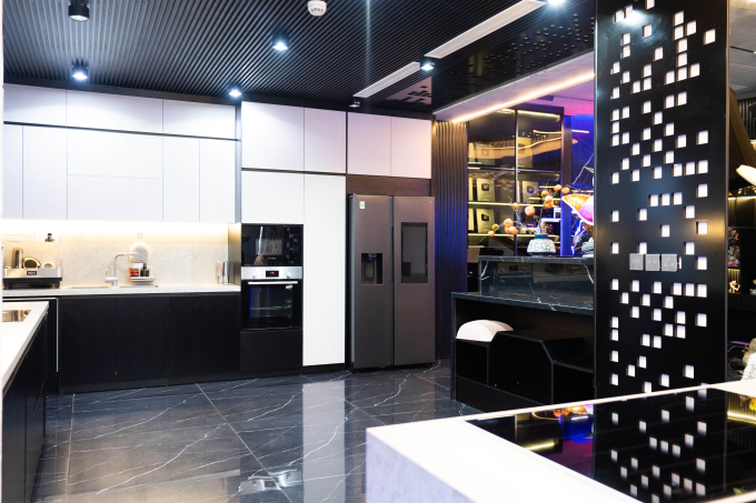 Đột nhập” căn penthouse 450m2 của Hương Ly: Tông đen xám chủ đạo như nhà tài phiệt phim Hàn Quốc, không ngại đầu tư nội thất đắt tiền-15