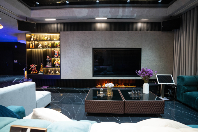 Đột nhập” căn penthouse 450m2 của Hương Ly: Tông đen xám chủ đạo như nhà tài phiệt phim Hàn Quốc, không ngại đầu tư nội thất đắt tiền-16