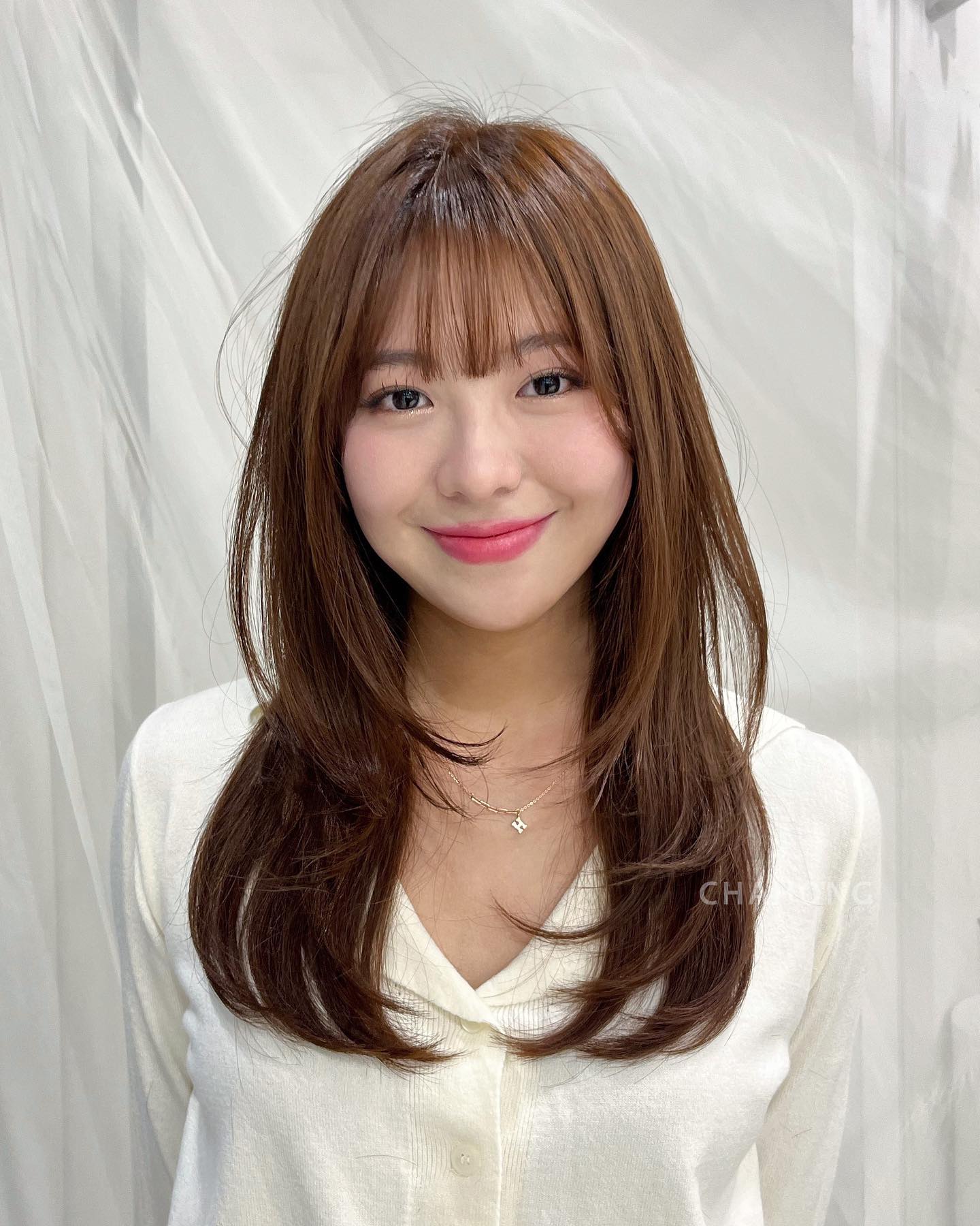 5 màu nhuộm tóc tôn da sáng hồng, dễ áp dụng nhất cho dịp Tết-4