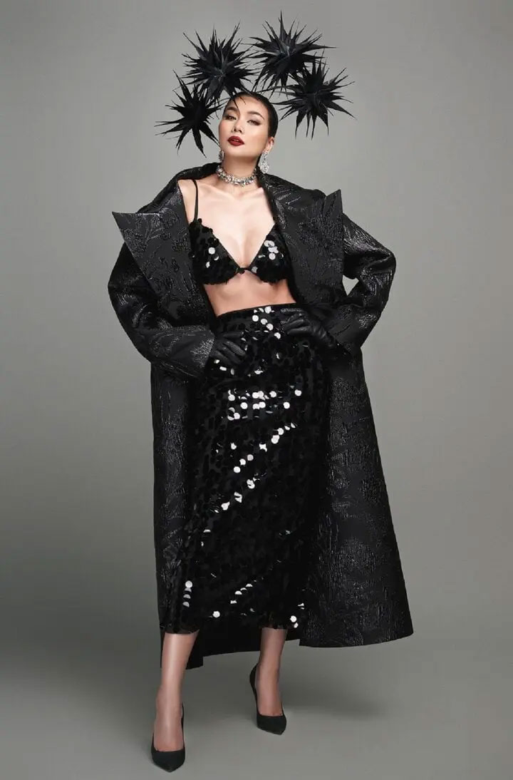 Bốn kiểu áo khoác được dàn sao Việt lăng xê từ năm này qua năm khác-4