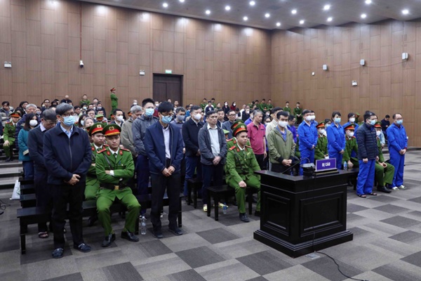 Tuyên án vụ Việt Á: Ông Nguyễn Thanh Long lĩnh 18 năm tù, Chu Ngọc Anh 3 năm tù-4