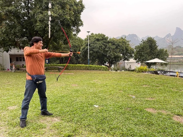 NSND được mệnh danh người đàn ông đào hoa nhất màn ảnh, tuổi 64 hạnh phúc bên bà xã là mối tình đầu-4