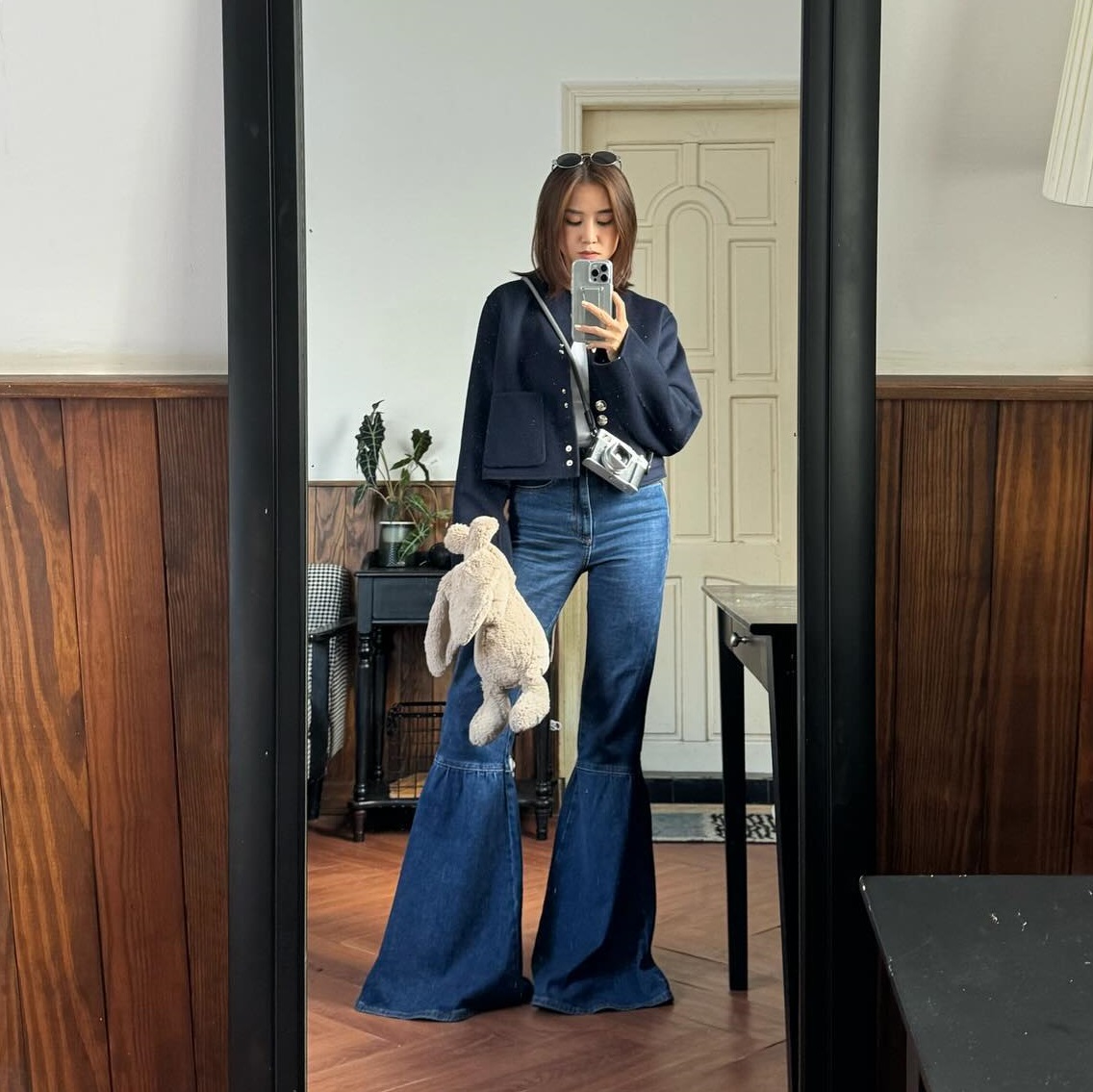 Hot mom Salim chuyên diện quần ống rộng nhưng không gây nhàm chán nhờ loạt cách phối đồ sành điệu-2