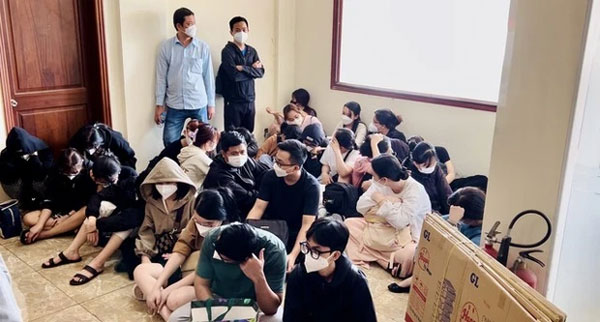 Bắt gần 200 người trong đường dây cho vay lãi nặng do người Trung Quốc cầm đầu-2