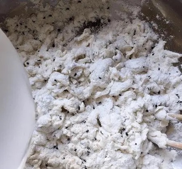 Tết này hãy làm món bánh giòn ngon thơm phức vị tuổi thơ để đãi khách, đặc biệt trẻ em rất thích-3