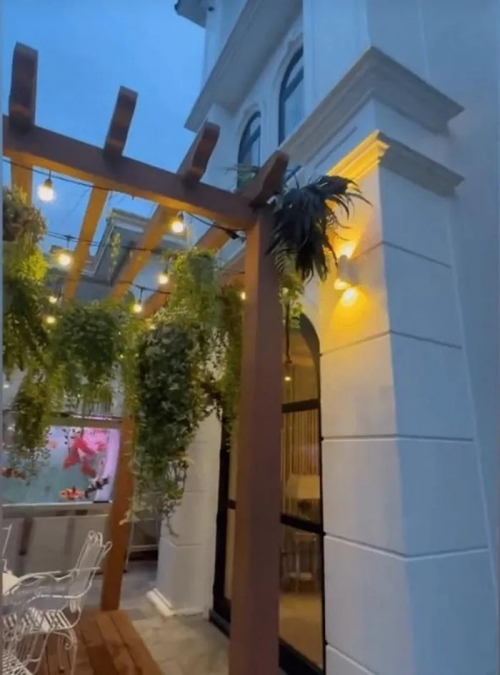 Lần đầu Lệ Quyên khoe cận biệt thự nghỉ dưỡng đang xây ở Đà Lạt với quá nhiều góc sang chảnh-14