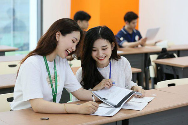 Nhiều trường đại học xét tuyển học bạ từ tháng 1/2024-5