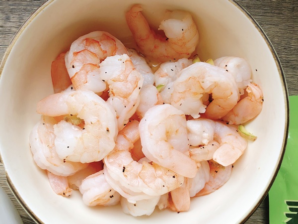 Còn 25&nbsp;ngày nữa là Tết, ghim ngay 3 cách làm món trộn siêu ngon để làm cho bữa cơm tất niên hay khi đón năm mới-20