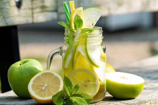 Chuyên gia tiết lộ: Ăn 2 loại trái cây có tính kiềm trước khi đi ngủ, gan sạch như được rửa bằng nước