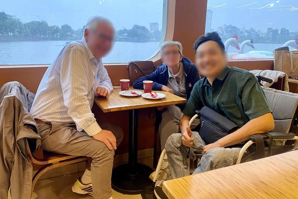 Tiktoker đi xe lăn tố bị chủ quán phở đuổi: Cô ấy hằn học, hỏi: Ăn 1 bát à”, tôi đâu muốn chọn thân thể này?”-3