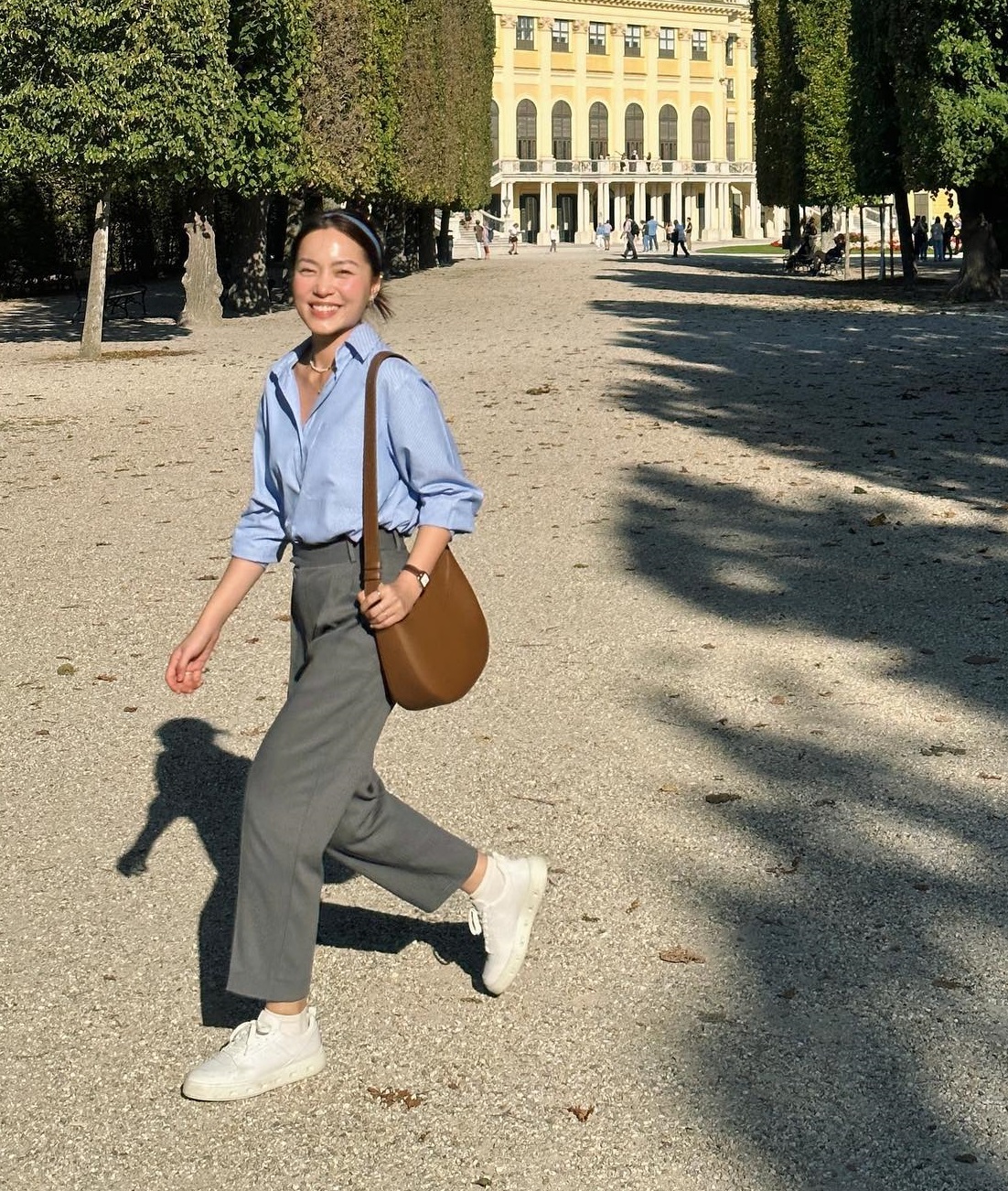 4 mỹ nhân Việt có phong cách thời trang tối giản đáng học hỏi-6