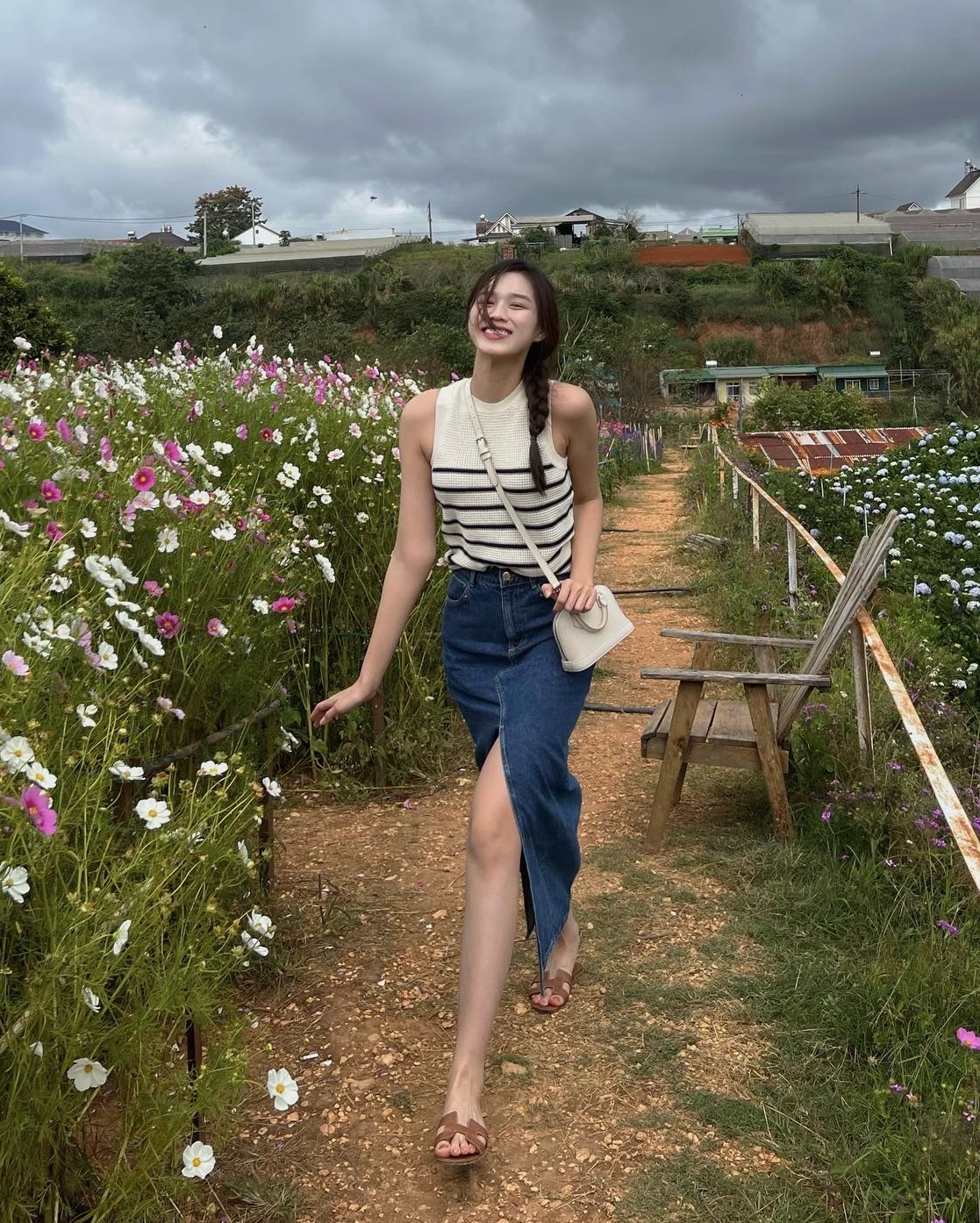 4 mỹ nhân Việt có phong cách thời trang tối giản đáng học hỏi-9