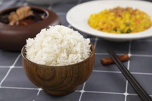 WHO cảnh báo chất độc gây ung thư rất mạnh, trú ngụ ở 2 món đồ và 3 món ăn quen thuộc trong nhà mà ít người để ý-3
