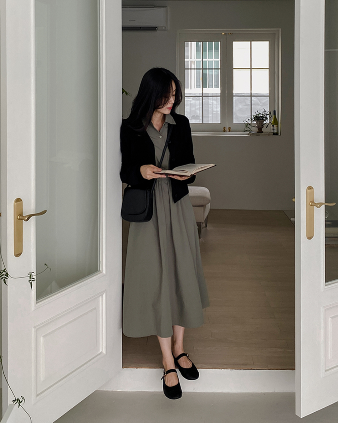 5 mẫu giày hack tuổi, chị em sắm ngay để nâng tầm phong cách Tết-6