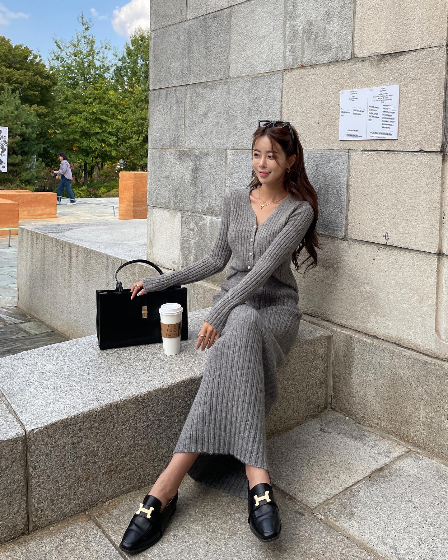 5 mẫu giày hack tuổi, chị em sắm ngay để nâng tầm phong cách Tết-7