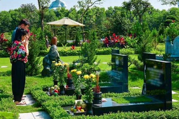 2 đồ vật đặt gần bát hương trên ban thờ, thấy đã nhiều nhưng không phải ai cũng biết tên gọi đúng-9