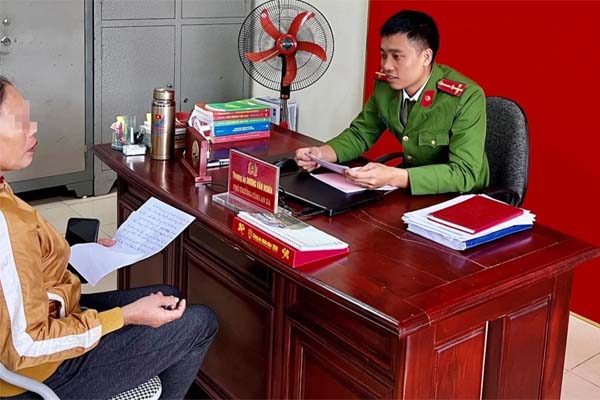 Hà Nội: Tìm nhân chứng vụ ô tô tông chết người đi xe đạp trên đường Nguyễn Trãi-2