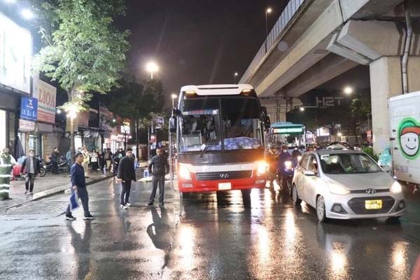 Phát hiện người đàn ông tay cầm dao, tử vong trong khu rừng tràm ở TP.HCM-2