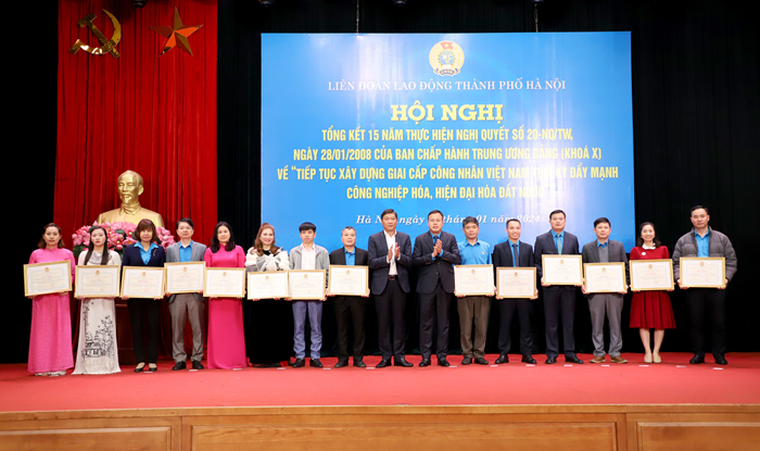 Công đoàn Thủ đô xây dựng giai cấp công nhân ngày càng lớn mạnh-3