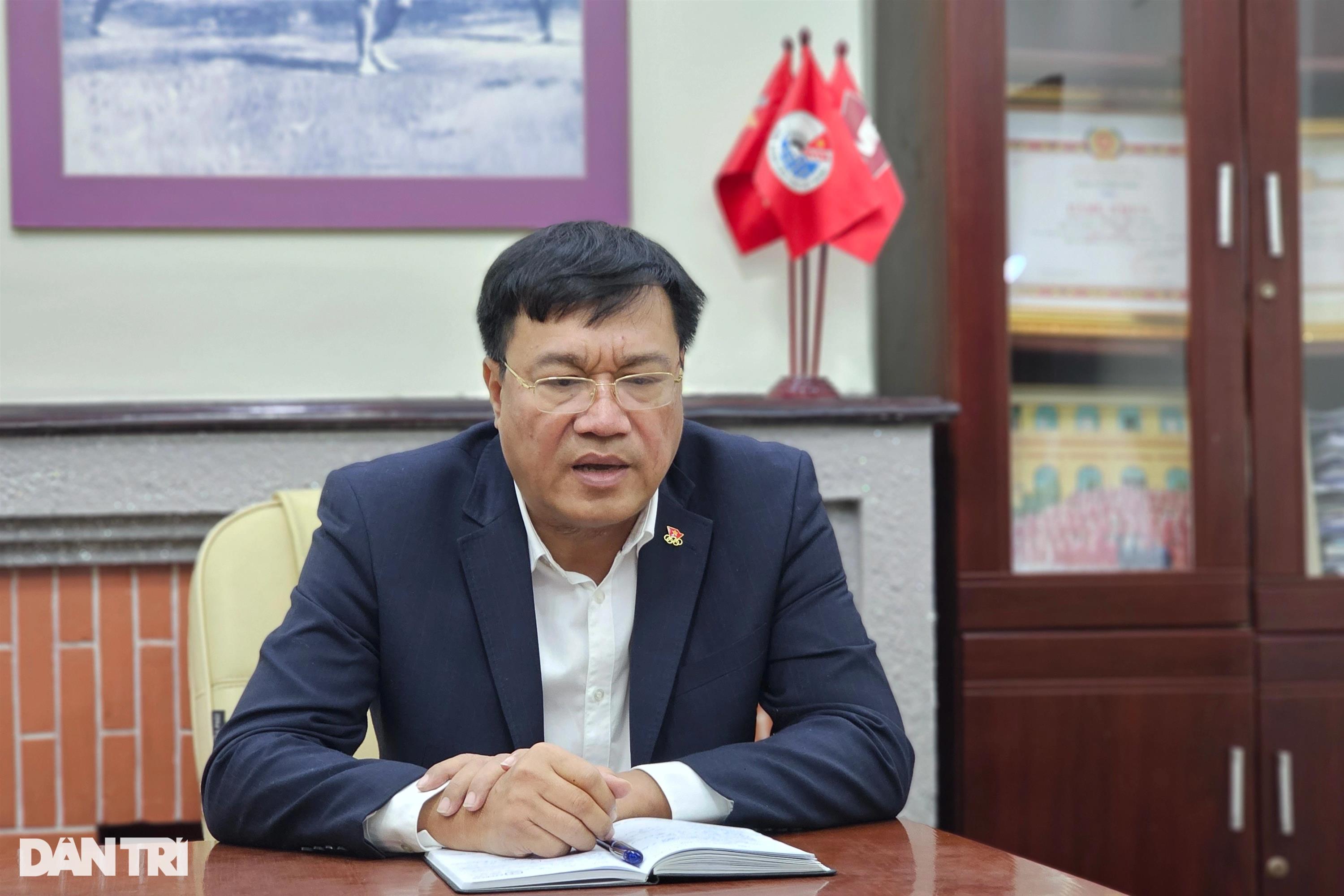 Vụ VĐV tố bị thu phế tiền thưởng: Dừng công tác huấn luyện với 2 HLV-5