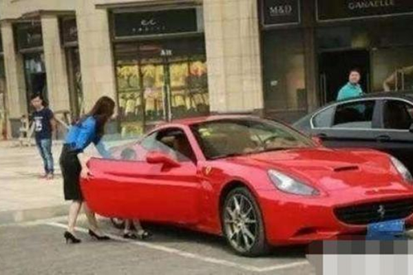 Từng vướng lùm xùm bênh chồng mới, không thương con, 4 năm sau, nữ ca sĩ chia sẻ 1 câu về chuyện dạy con mà được khen rối rít-3