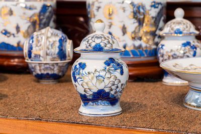 2 đồ vật đặt gần bát hương trên ban thờ, thấy đã nhiều nhưng không phải ai cũng biết tên gọi đúng-3