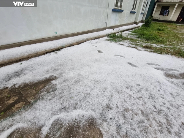 Mưa đá bất ngờ xuất hiện tại Lai Châu-4