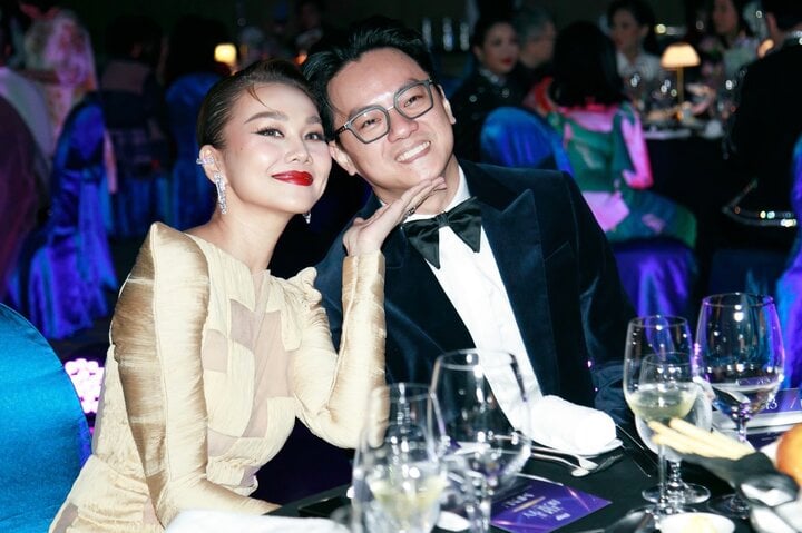 Bị nhận xét vợ chồng thiếu ăn ý, Thanh Hằng đáp: Thế là ngọt ngào lắm rồi-2