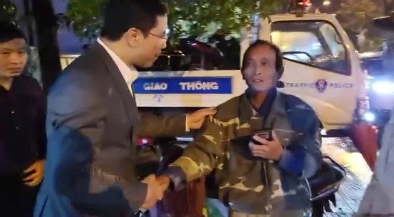 Bác thợ nề lạc đường vì quá chén, Giám đốc công an tỉnh xử lý bất ngờ-1