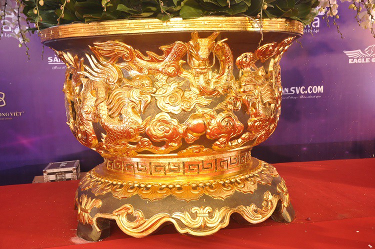 Chậu lan hồ điệp dát vàng đắt nhất Việt Nam, chủ nhân hét giá” 3,86 tỷ đồng-3