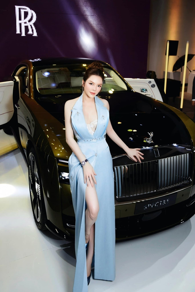 3 chị đẹp là đại gia kim cương của showbiz Việt: Người có 10 siêu thị, kẻ buồn lại mang tài sản ra đếm-3