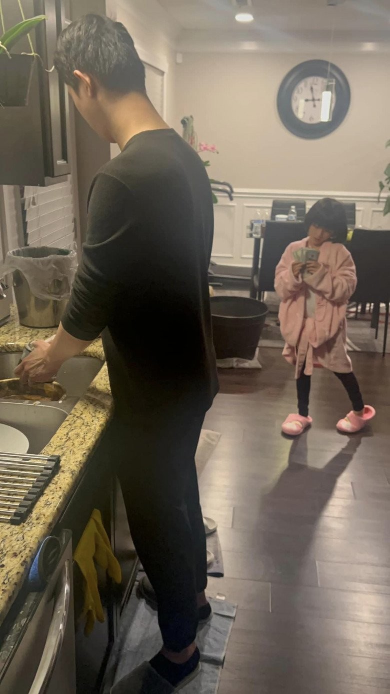 Vướng tin đồn sống trong khu ổ chuột khi theo chồng sang Mỹ, Trang Trần livestream tiết lộ toàn bộ cơ ngơi-3