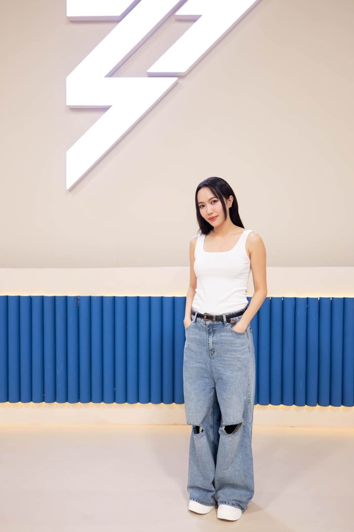 Màn đọ eo ác liệt của dàn Chị đẹp đạp gió rẽ sóng: Lan Ngọc diện đồ phá cách, Huyền baby kín đáo mà vẫn sexy khó cưỡng-7